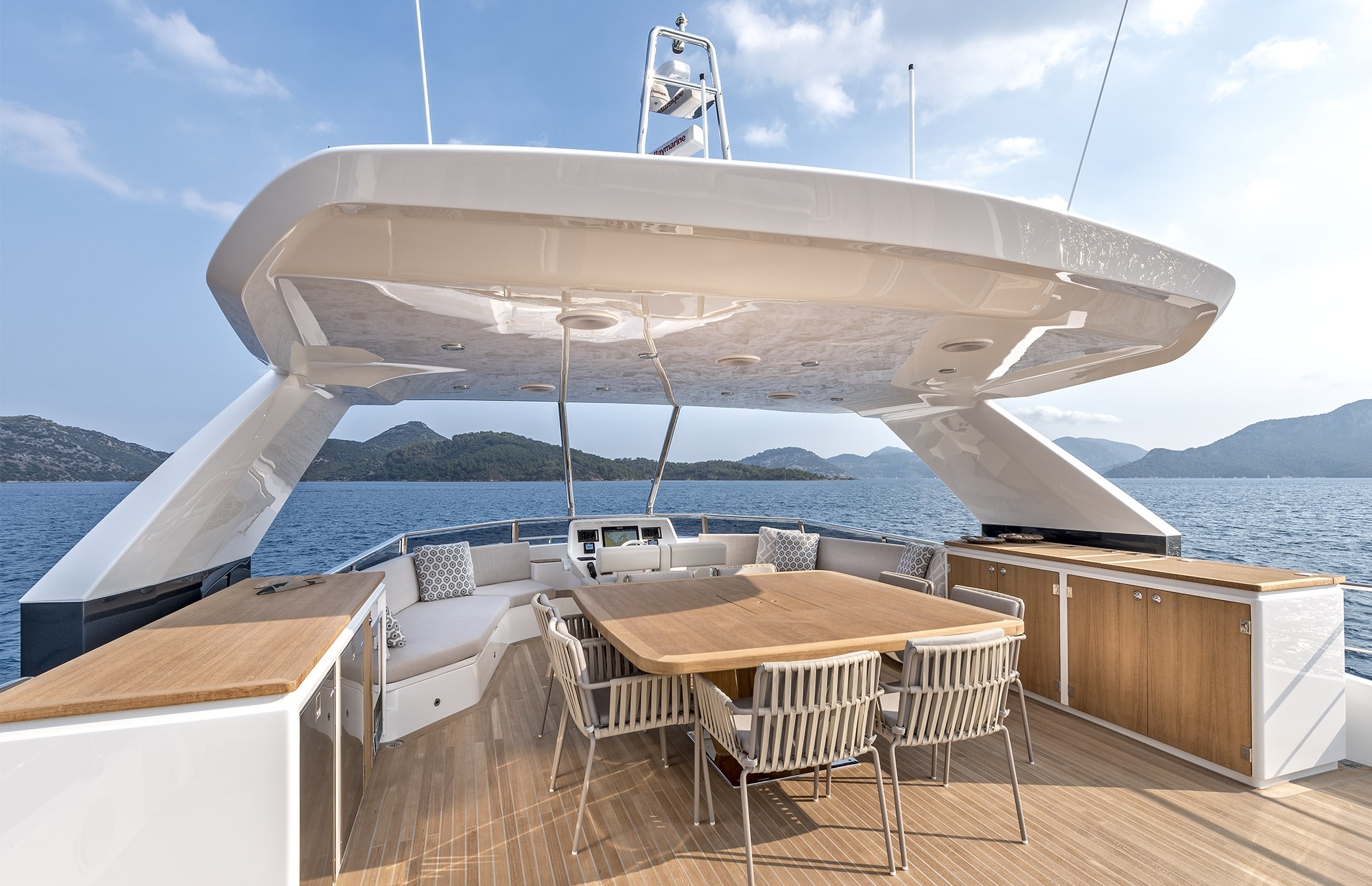 Flybridge 3 Flybridge 3