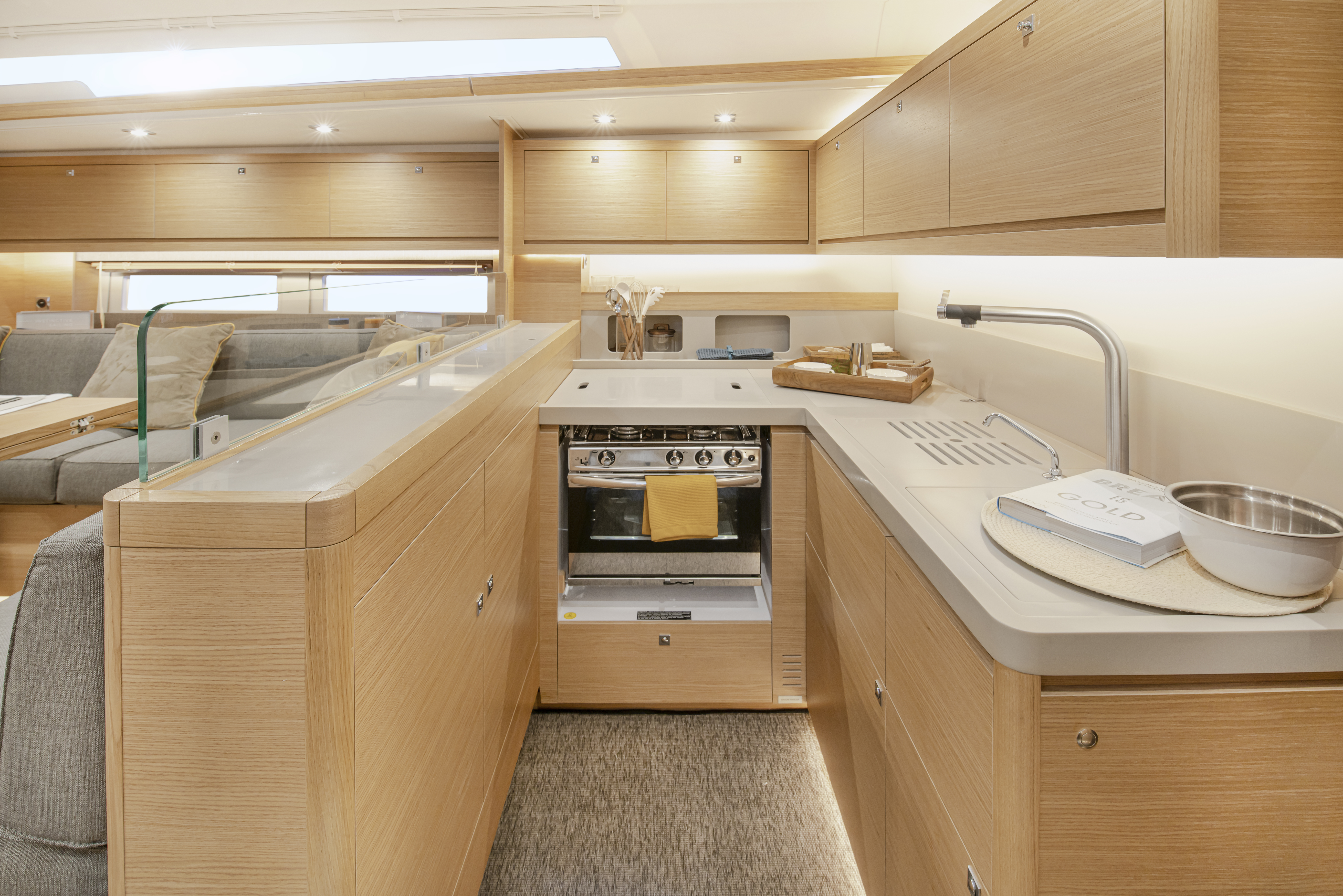 Dufour-530-galley-LFRUCHAUD_LFA8246 Dufour-530-galley-LFRUCHAUD_LFA8246
